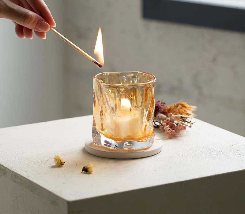 フタ付きキャンドルグラス「カービー」（コハク）