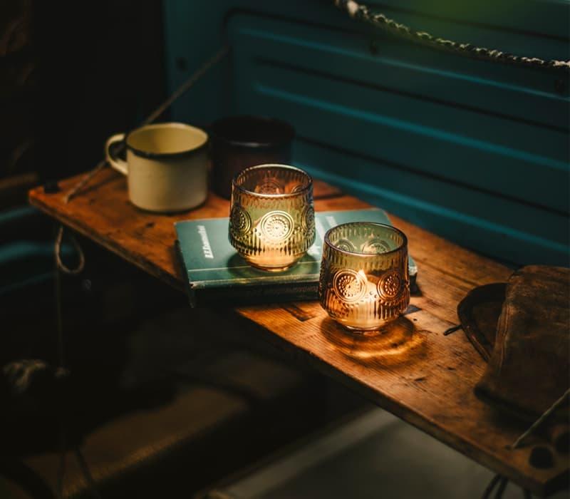 アウトドアキャンドル「メダリオン」（アンバー）