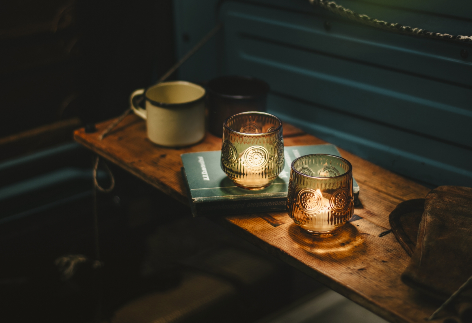 アウトドアキャンドル「メダリオン」（アンバー）