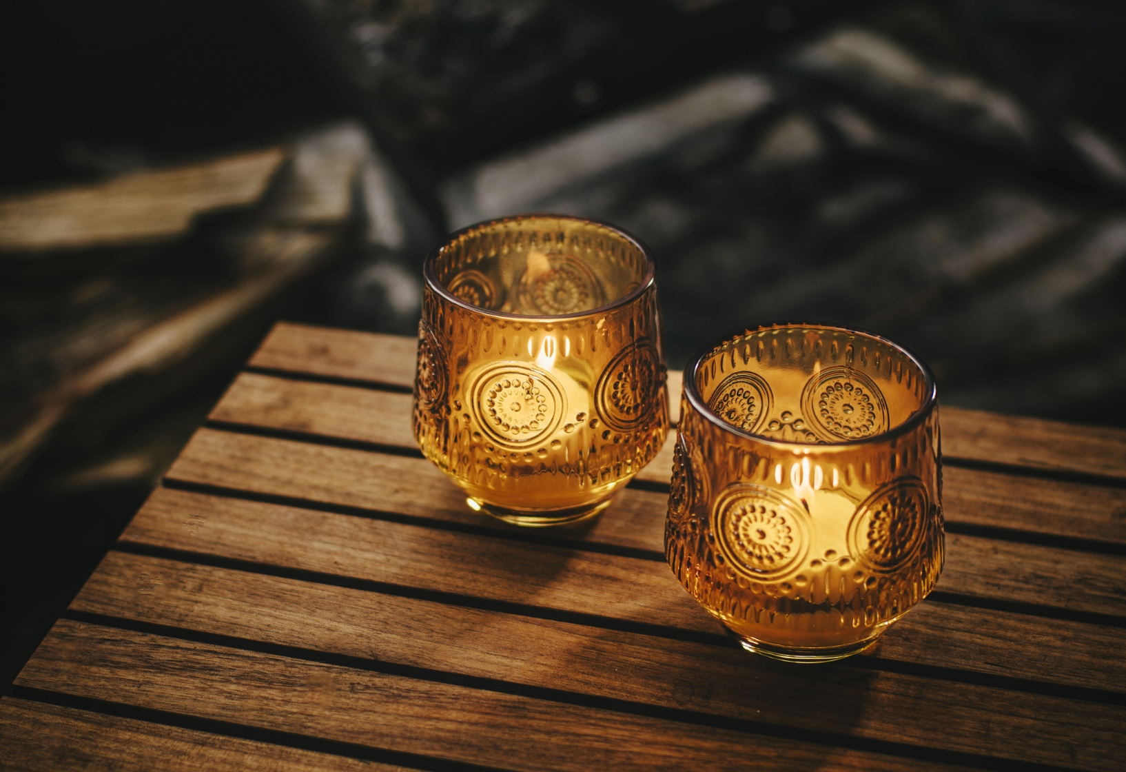 アウトドアキャンドル「メダリオン」（アンバー）