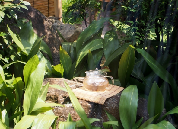 冷茶を楽しむうつわ展開催中